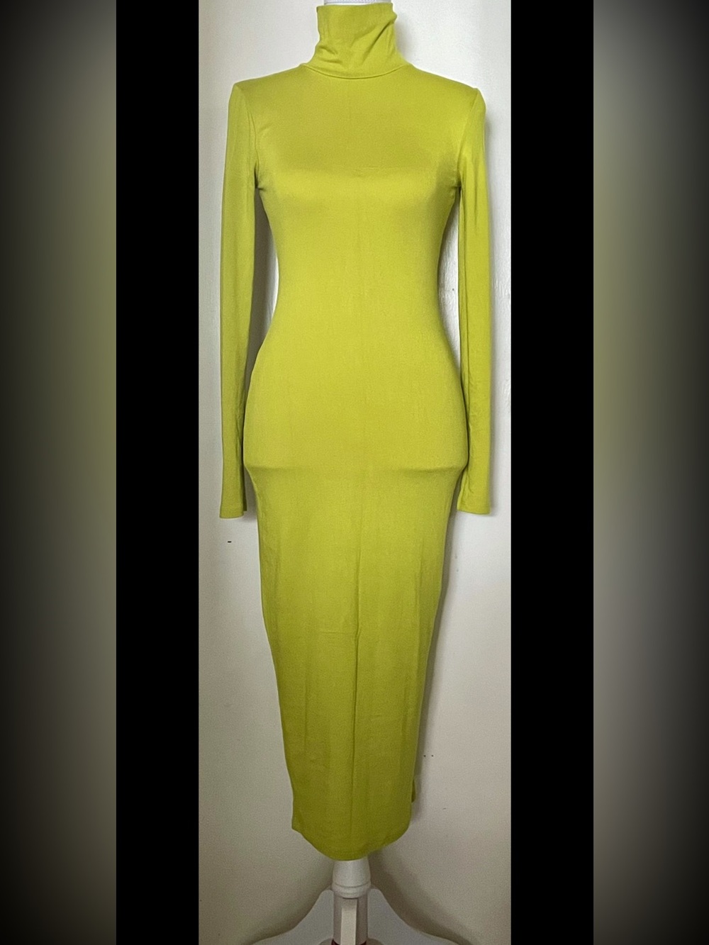 Long Sleeve Turtleneck Bodycon Dress in Lime Green. Size S. Stretching Rayon